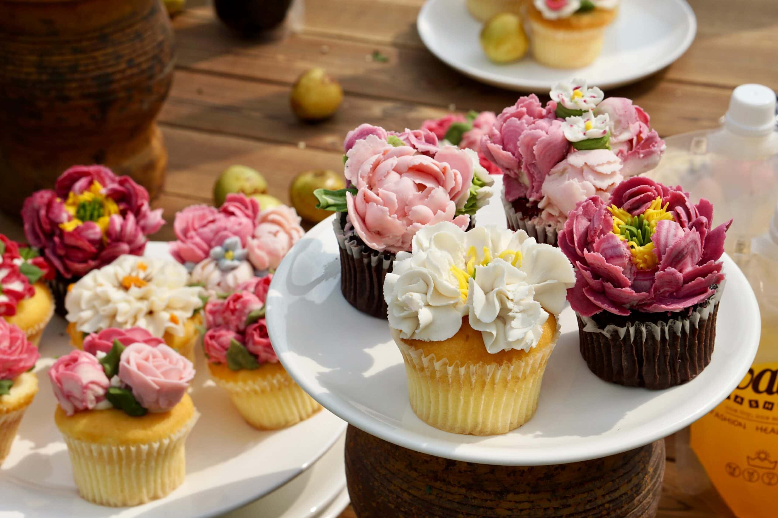 australian-cake-decorating-network-flower-cupcakes-hero-image-m-w-unsplash-scaled.jpg